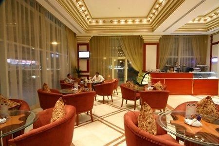 Emirates Palace Hotel Suites Sharjah Restoran foto